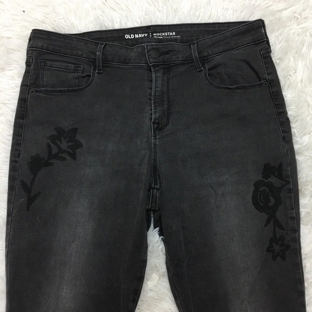 Old Navy Rock Star Charcoal Black Distressed Ripped Jeans Size 10
